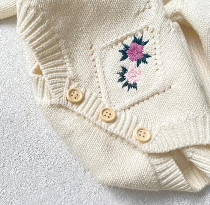 花柄刺繍長袖ニットロンパース ベビー服 66-90センチ