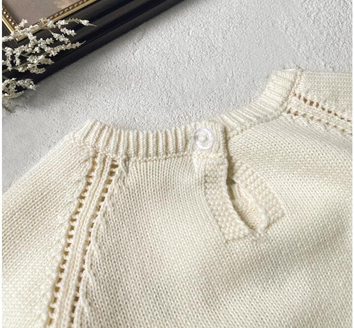 花柄刺繍長袖ニットロンパース ベビー服 66-90センチ