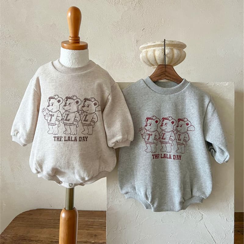 秋冬新作くま柄長袖ロンパース