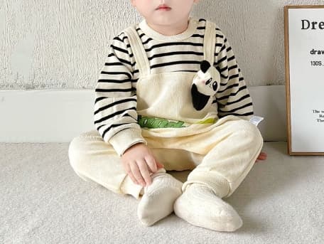 パンダ柄長袖ロンパース