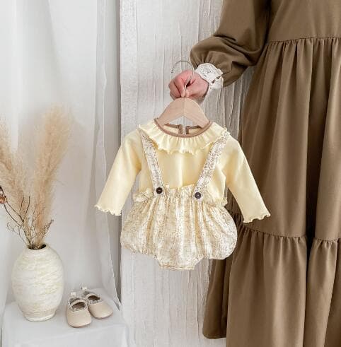 秋新作　長袖ロンパース　花柄吊りズボン付き　ベビー服　66-90センチ