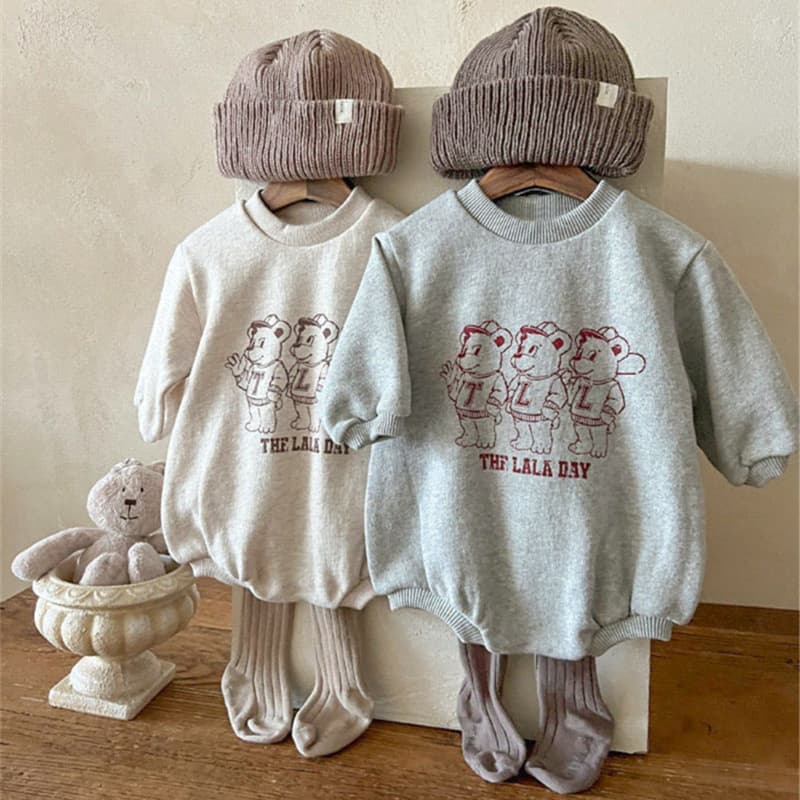 秋冬新作くま柄長袖ロンパース