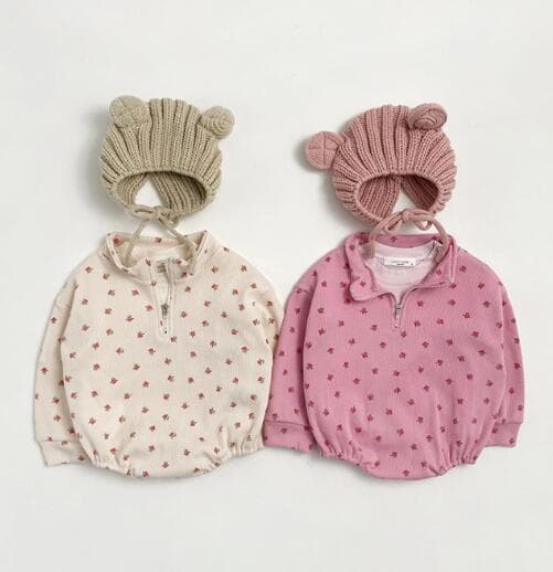 秋冬新作　長袖ロンパース　花柄刺繍　66-90センチ　2色展開