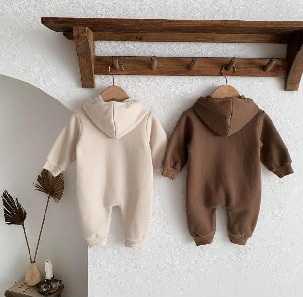 くま刺繍長袖ロンパース 65-90センチ 2色展開