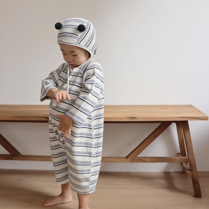 ベビー服 長袖ボーダーロンパース カバーオール