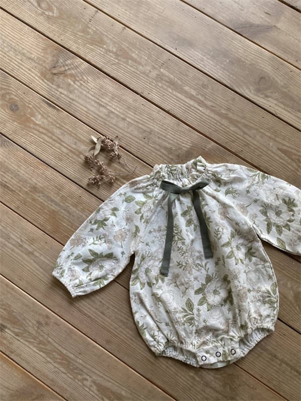 女の子リボン付き長袖ロンパース新生児綿花柄連体服