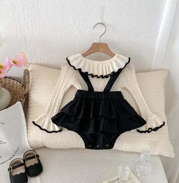 女の子用長袖ロンパース黒白フリル付き73-100センチ