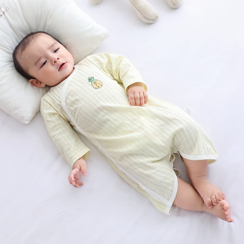 ロンパース 可愛い刺繍入り赤ちゃん用長袖ロンパース