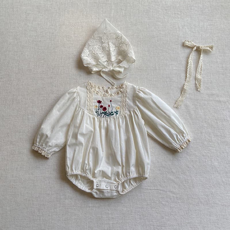 花柄刺繍 長袖ロンパース ベビー服 帽子付き