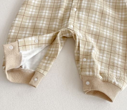 男の子用チェック柄長袖ロンパース蝶ネクタイ付き
