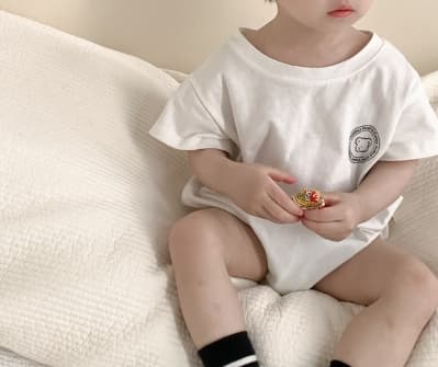 春夏新作 男の子用半袖ロンパース 白色可愛いベビー服